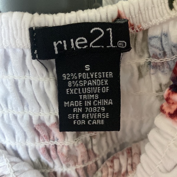 rue21 off shoulder floral shirt - Picture 2 of 2